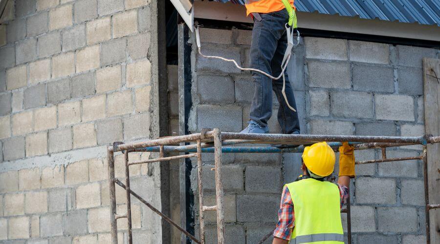 Expert new roof installation services in Arock, OR